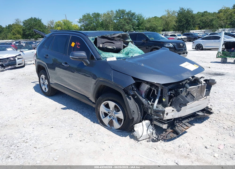 2021 TOYOTA RAV4 XLE VIN: JTMW1RFVXMD071655