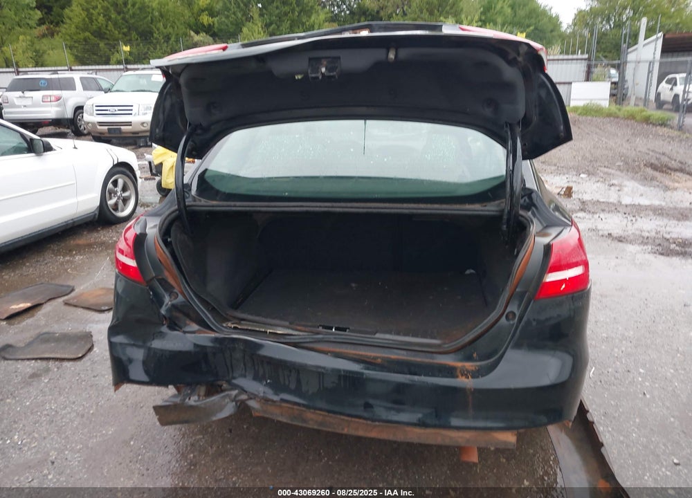 2016 FORD FOCUS VIN: 1FADP3F27GL401471