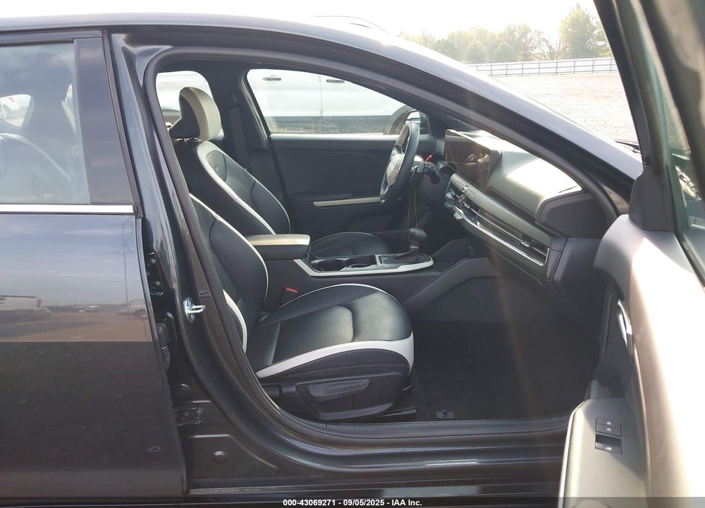 2025 KIA K4 GT-LINE VIN: 3KPFW4DE4SE081584