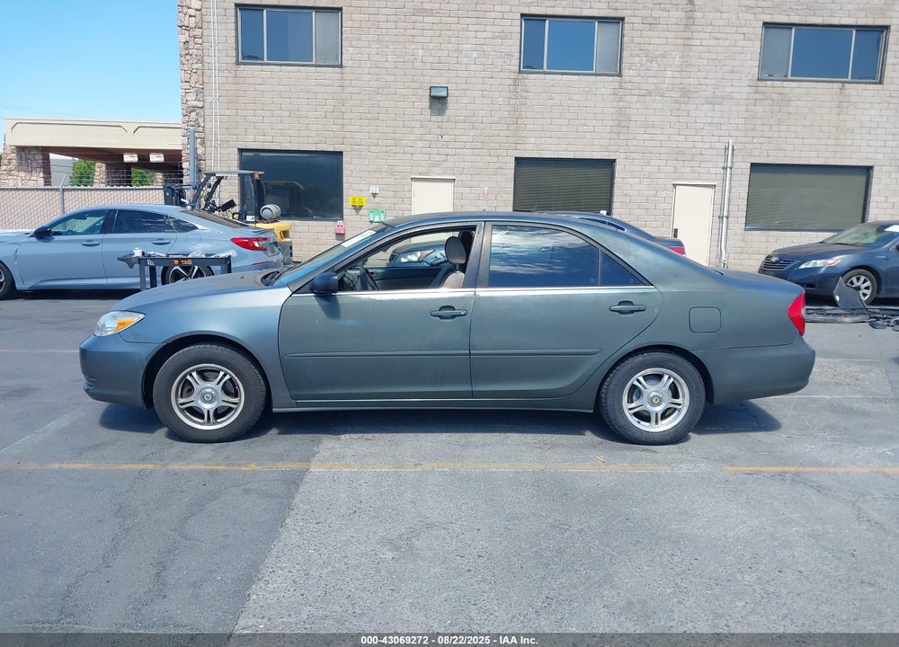 2002 TOYOTA CAMRY LE VIN: JTDBE32K820102546