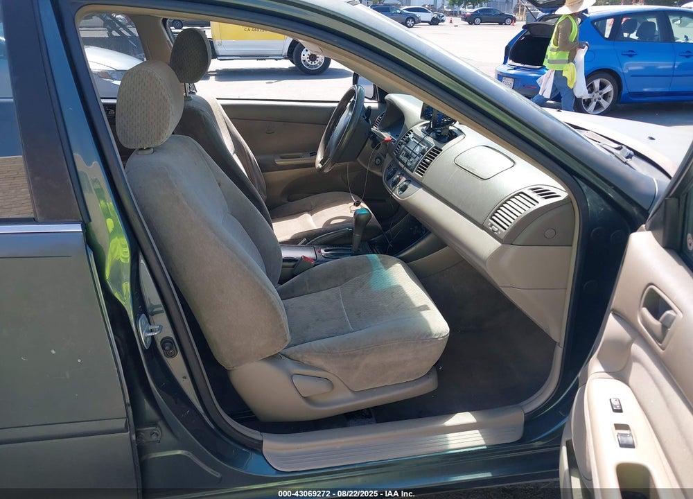 2002 TOYOTA CAMRY LE VIN: JTDBE32K820102546