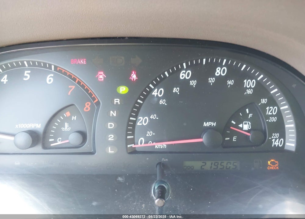 2002 TOYOTA CAMRY LE VIN: JTDBE32K820102546