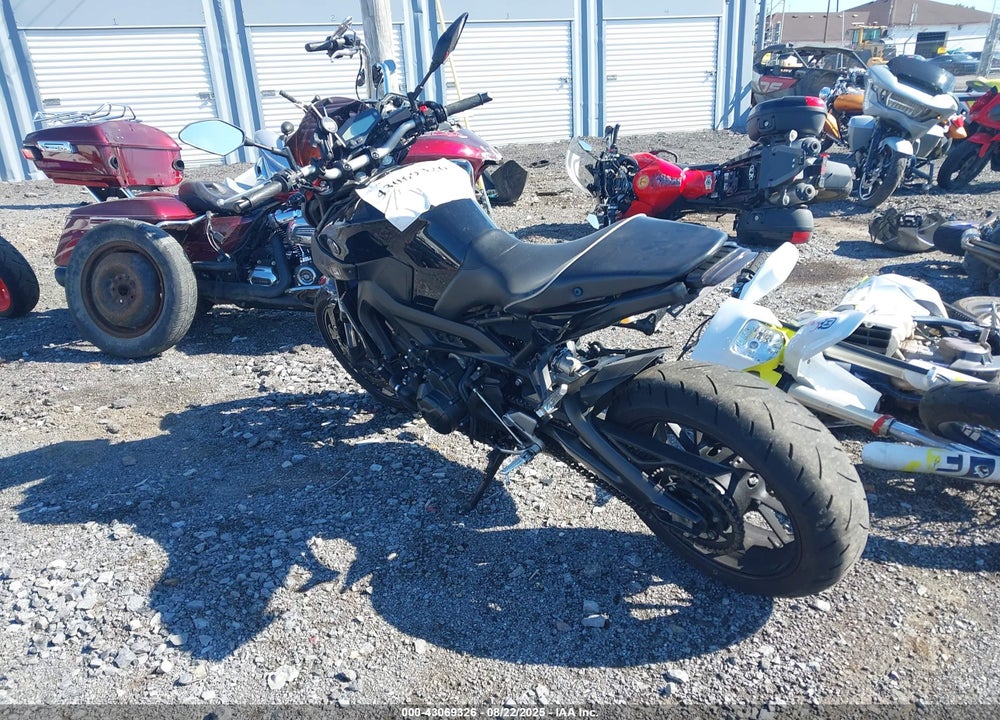 2016 YAMAHA FZ09 VIN: JYARN33E7GA009876