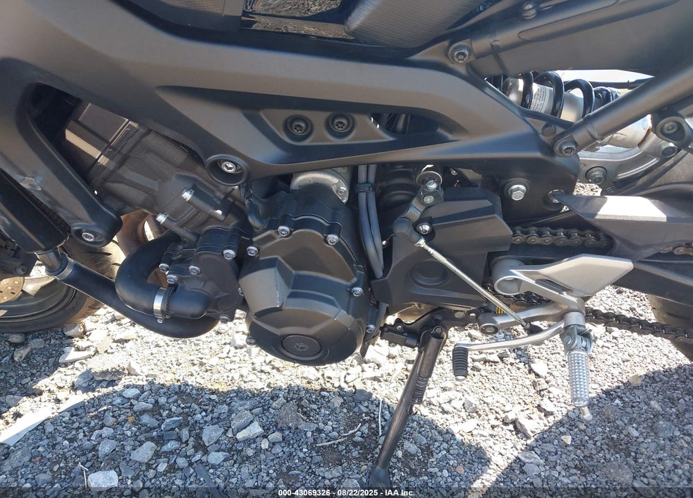 2016 YAMAHA FZ09 VIN: JYARN33E7GA009876