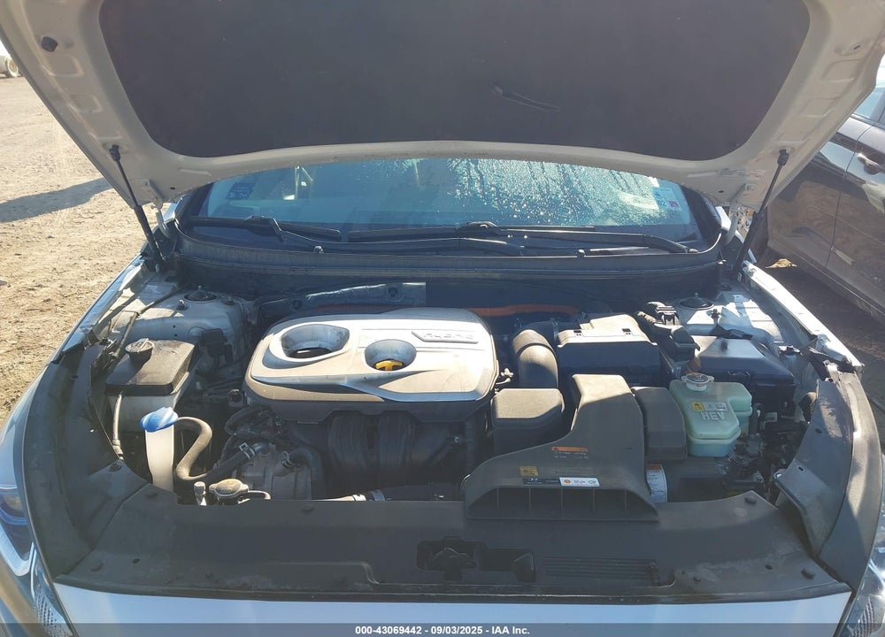2018 HYUNDAI SONATA HYBRID VIN: KMHE34L38JA083498