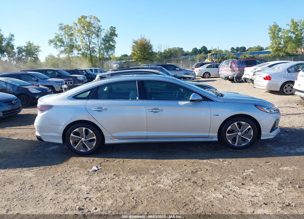 2018 HYUNDAI SONATA HYBRID VIN: KMHE34L38JA083498
