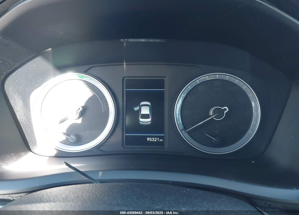 2018 HYUNDAI SONATA HYBRID VIN: KMHE34L38JA083498