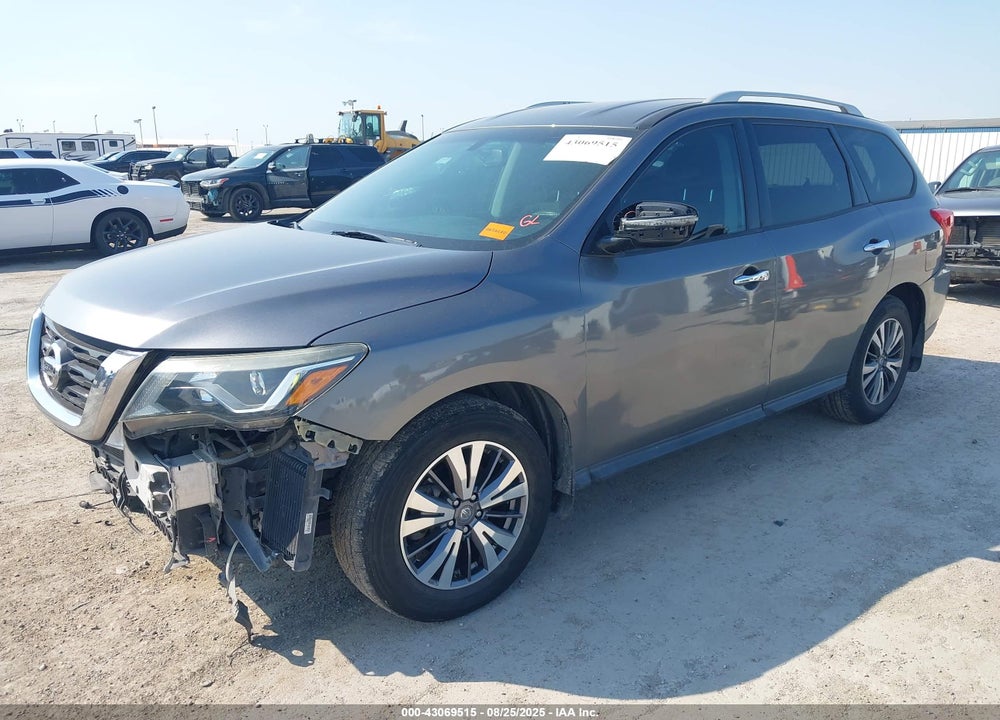 2017 NISSAN PATHFINDER VIN: 5N1DR2MN7HC909402