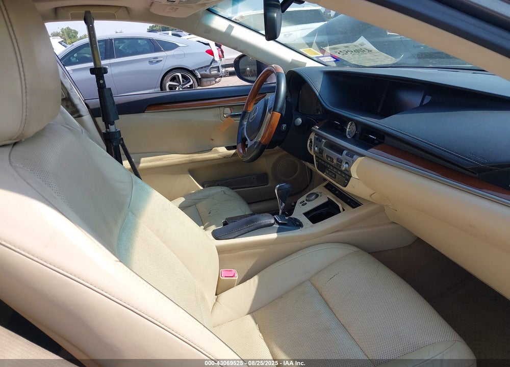 2014 LEXUS ES 300H VIN: JTHBW1GG0E2076358