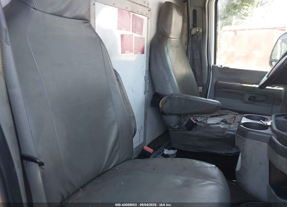 2016 FORD E-350 CUTAWAY VIN: 1FDWE3FL8GDC30608