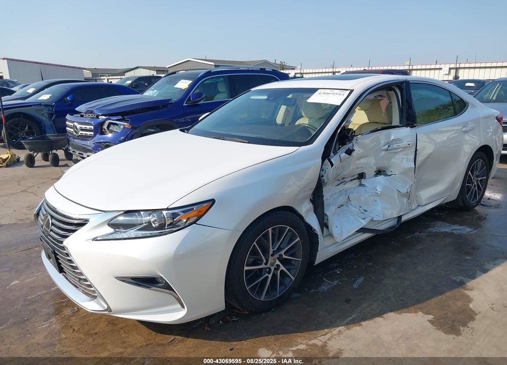 2016 LEXUS ES 350 VIN: JTHBK1GG3G2223643