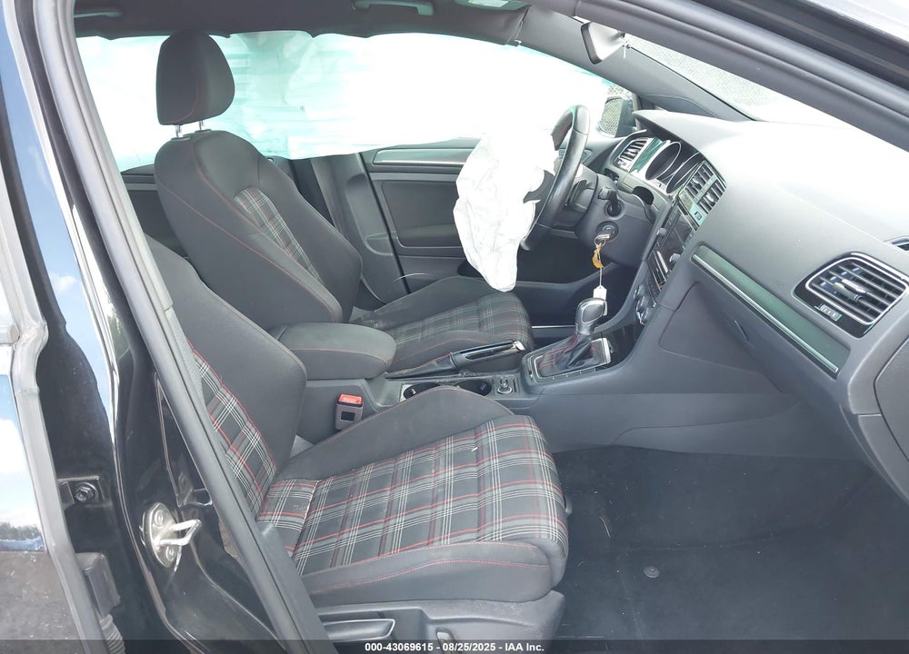 2018 VOLKSWAGEN GOLF VIN: 3VW447AU4JM266620
