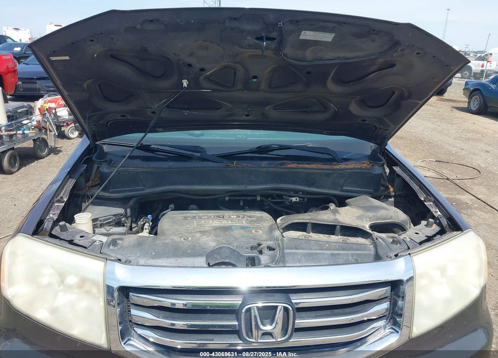 2014 HONDA PILOT VIN: 5FNYF3H25EB016146