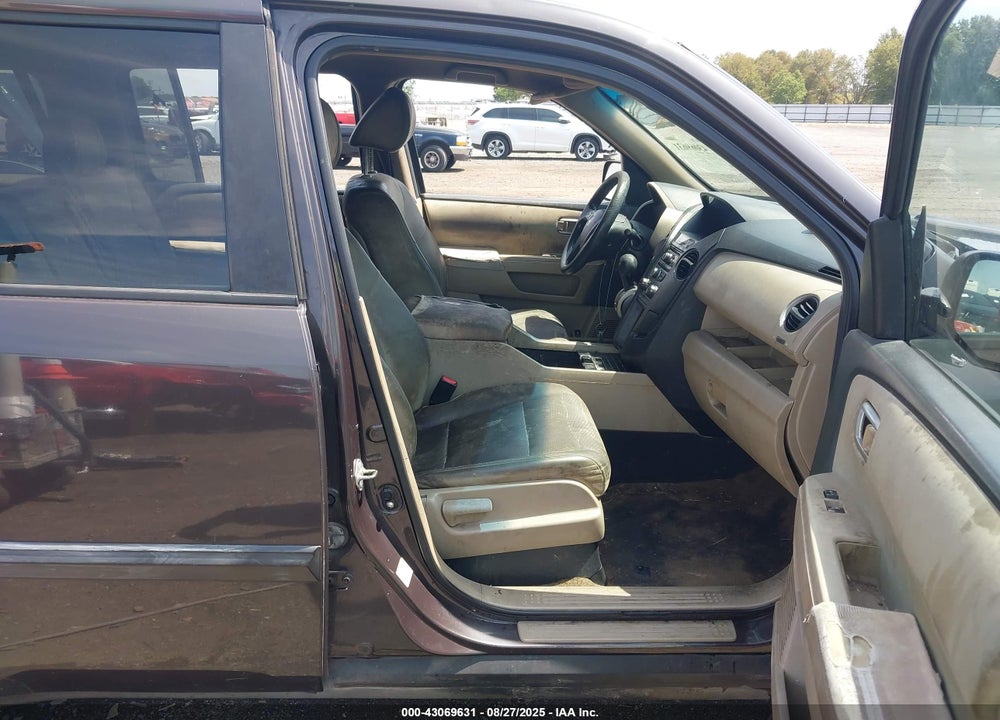 2014 HONDA PILOT VIN: 5FNYF3H25EB016146