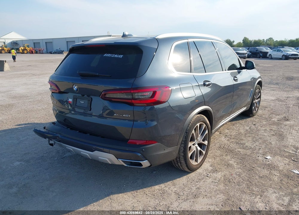 2022 BMW X5 VIN: 5UXCR6C07N9L89366