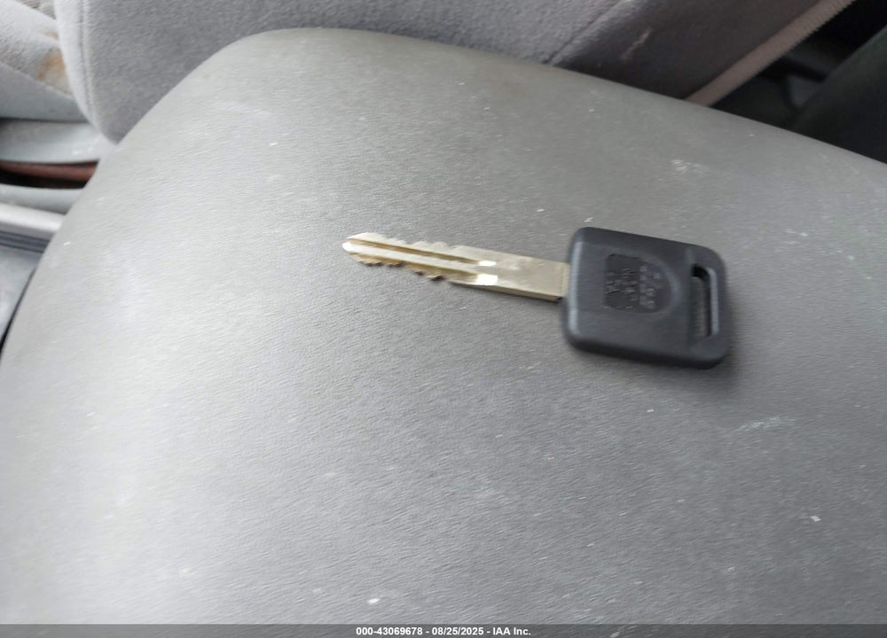 2008 NISSAN SENTRA VIN: 3N1AB61E38L684975