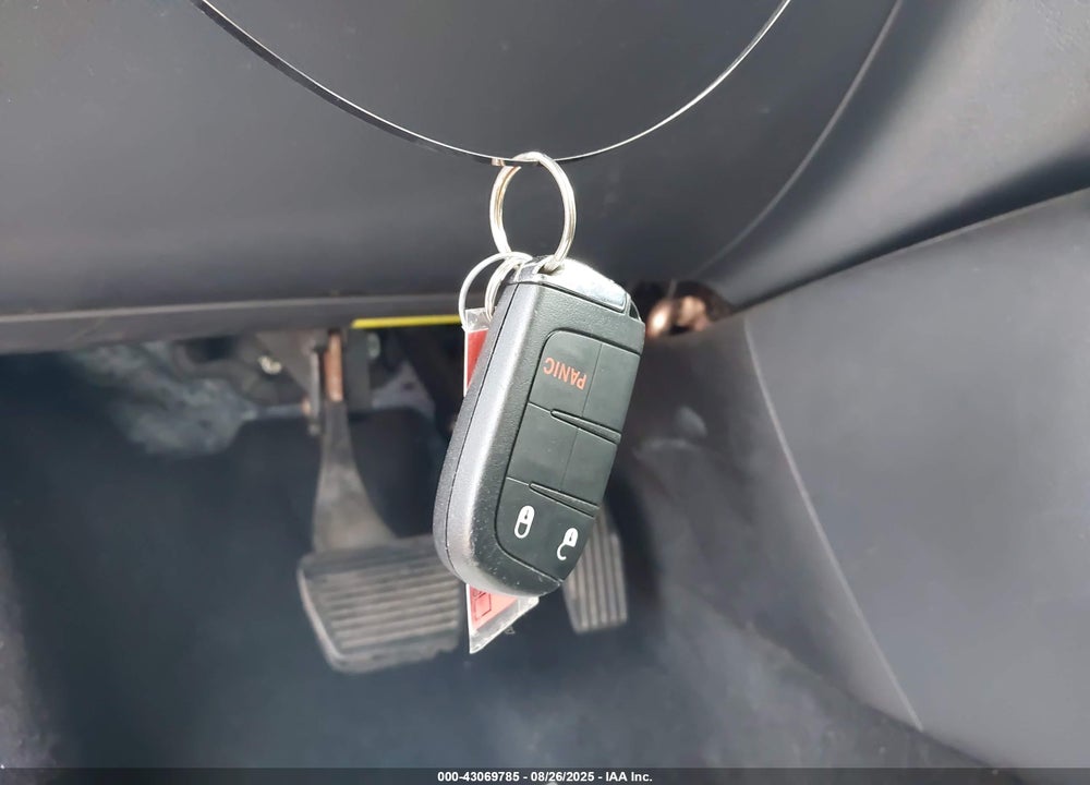 2019 JEEP COMPASS VIN: 3C4NJCBB2KT652076