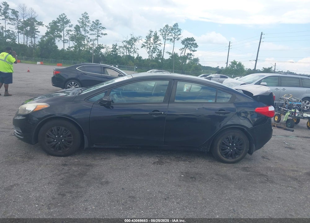 2016 KIA FORTE VIN: KNAFK4A61G5621272