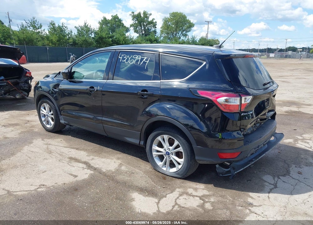2017 FORD ESCAPE SE VIN: 1FMCU9GDXHUE89313