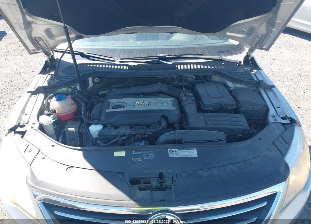 2010 VOLKSWAGEN CC VIN: WVWML7AN1AE501656