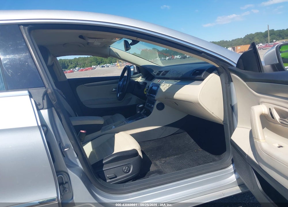2010 VOLKSWAGEN CC VIN: WVWML7AN1AE501656