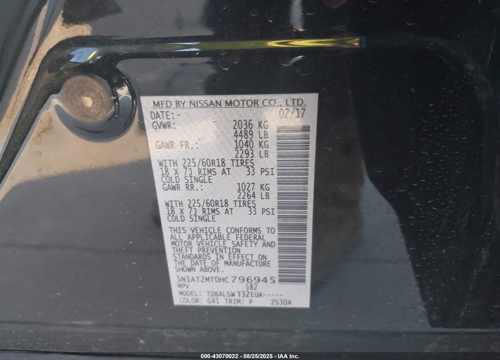 2017 NISSAN ROGUE VIN: 5N1AT2MT0HC796945