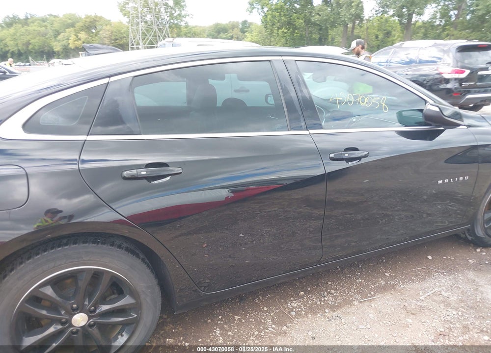 2016 CHEVROLET MALIBU 1LT VIN: 1G1ZE5ST4GF352785