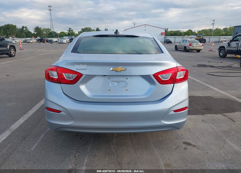 2017 CHEVROLET CRUZE VIN: 1G1BC5SM5H7129179