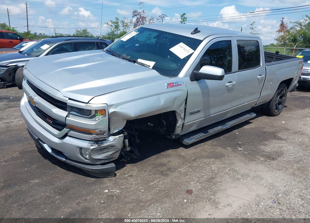 2018 CHEVROLET SILVERADO 1500 VIN: 1GCUKREC6JF183289