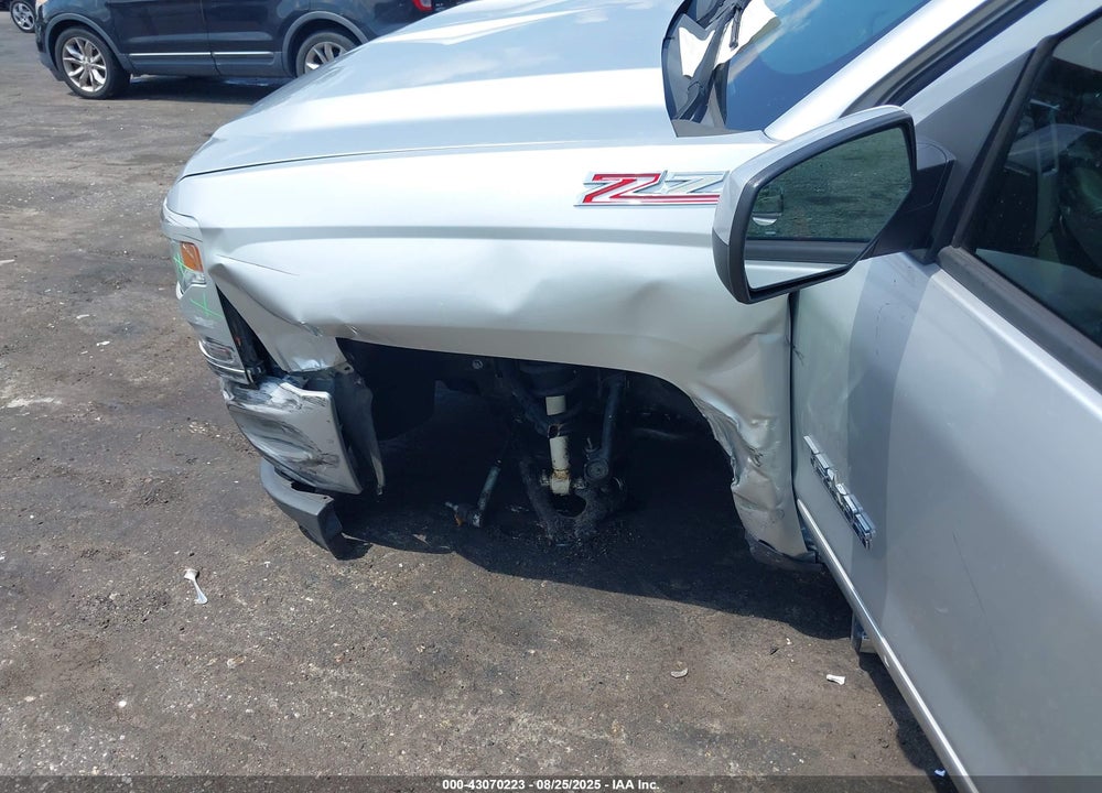 2018 CHEVROLET SILVERADO 1500 VIN: 1GCUKREC6JF183289