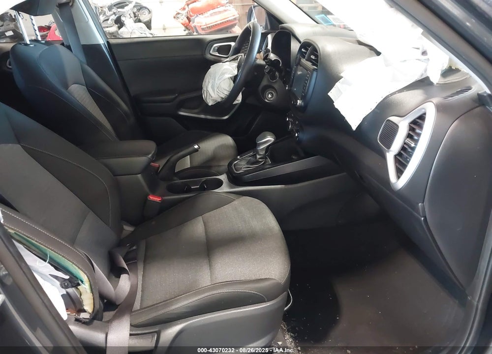 2020 KIA SOUL VIN: KNDJ23AU2L7006055