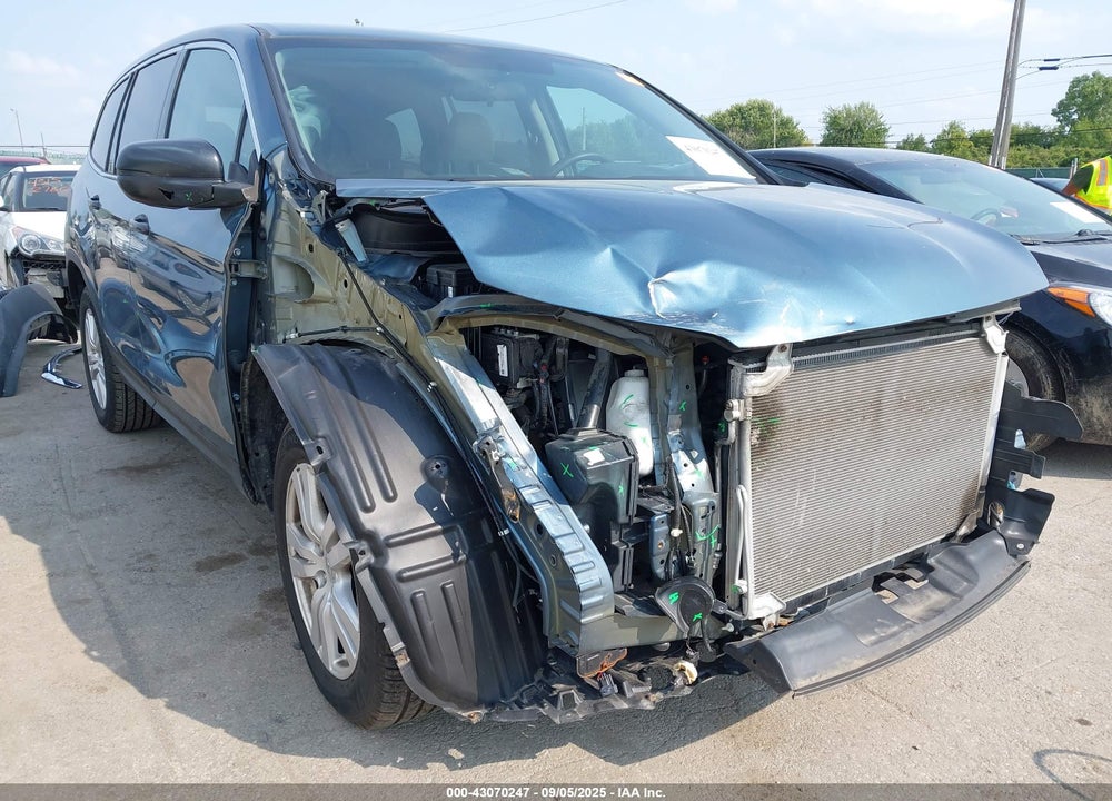 2017 HONDA PILOT VIN: 5FNYF6H17HB088432