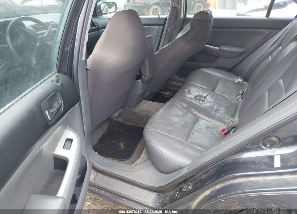 2004 HONDA ACCORD 2.4 EX VIN: 1HGCM56854A119837