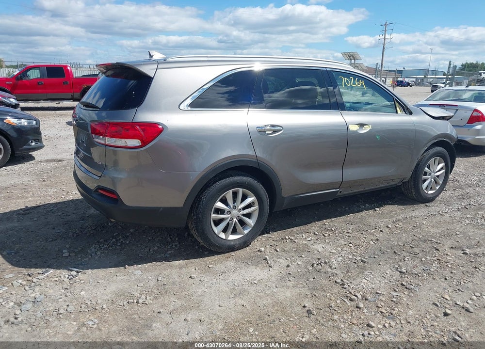 2016 KIA SORENTO 2.4L LX VIN: 5XYPGDA32GG066192