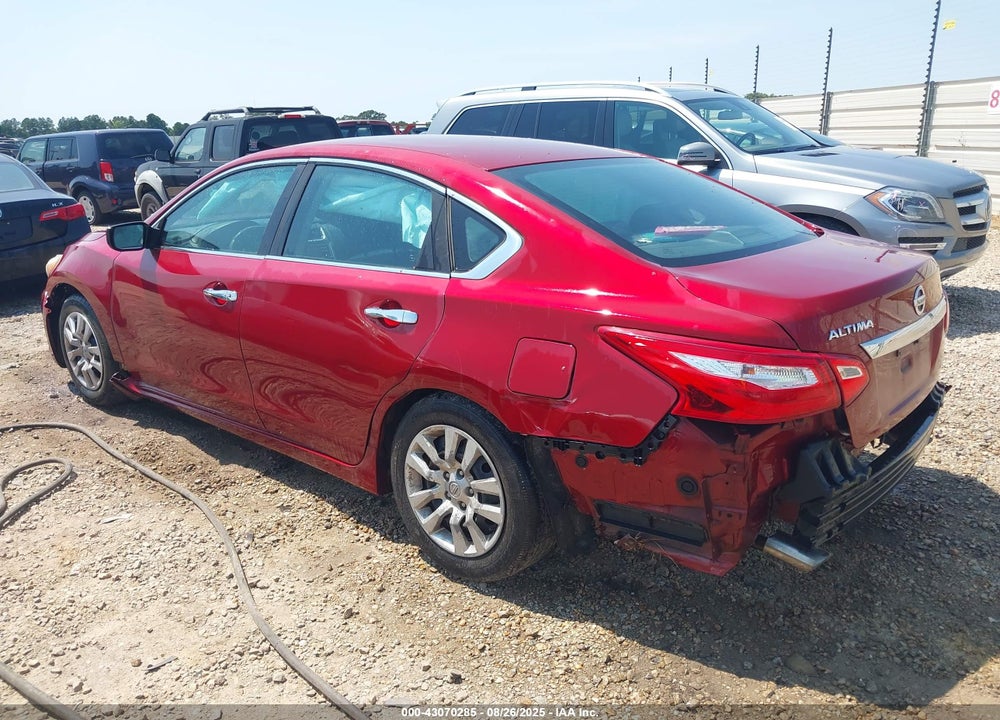 2017 NISSAN ALTIMA VIN: 1N4AL3AP8HC261692