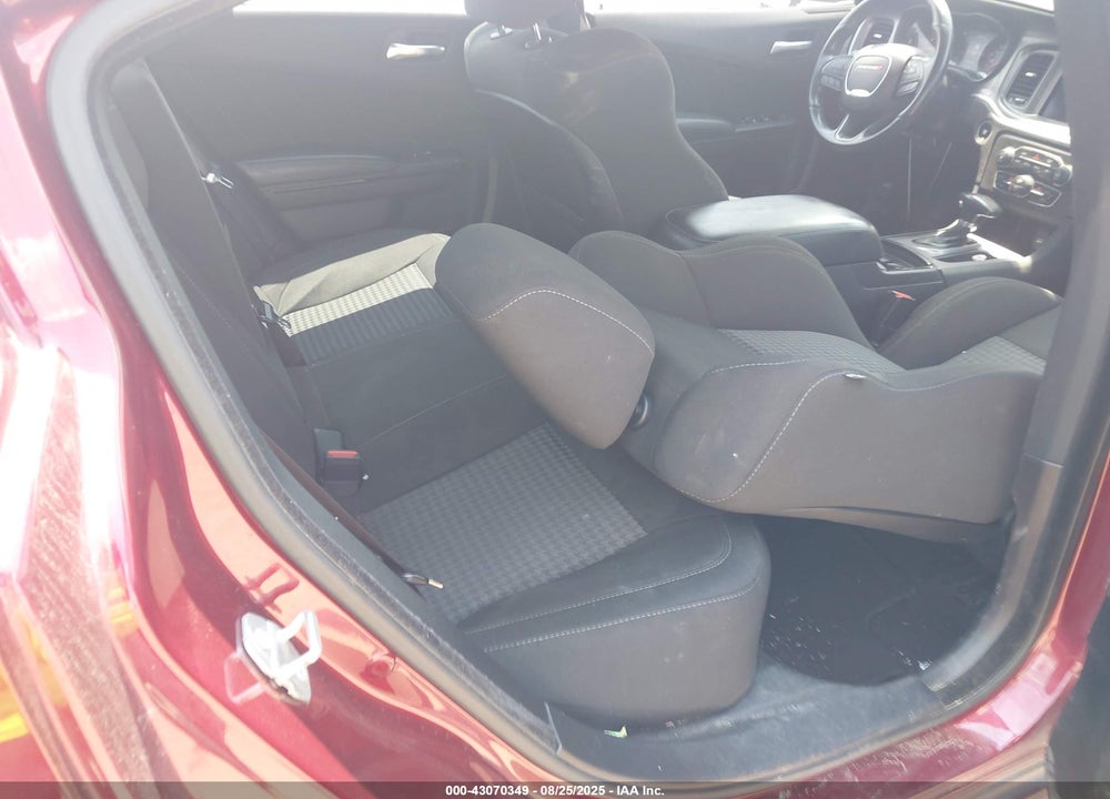 2021 DODGE CHARGER VIN: 2C3CDXHGXMH540411