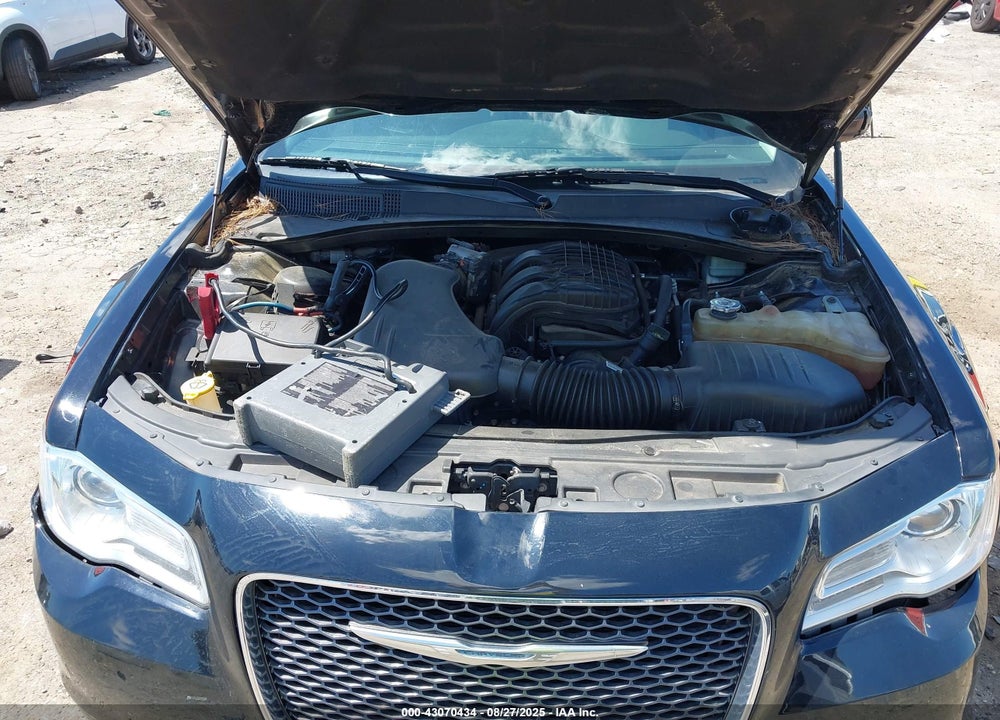 2015 CHRYSLER 300 VIN: 2C3CCAEG4FH842008