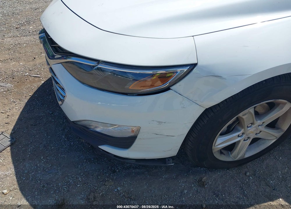 2022 CHEVROLET MALIBU VIN: 1G1ZD5ST8NF135028