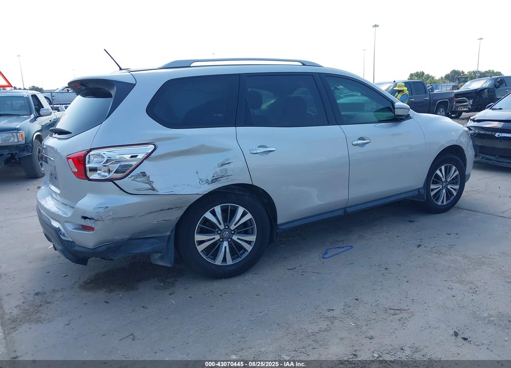 2017 NISSAN PATHFINDER VIN: 5N1DR2MN0HC908530