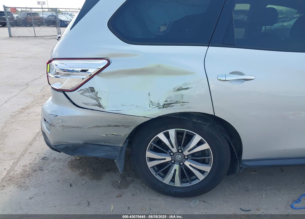 2017 NISSAN PATHFINDER VIN: 5N1DR2MN0HC908530