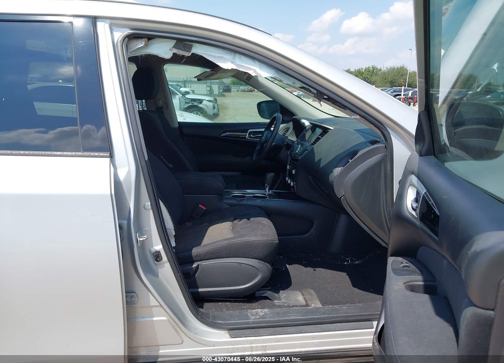 2017 NISSAN PATHFINDER VIN: 5N1DR2MN0HC908530