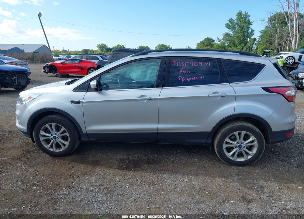 2017 FORD ESCAPE VIN: 1FMCU9G94HUC64252