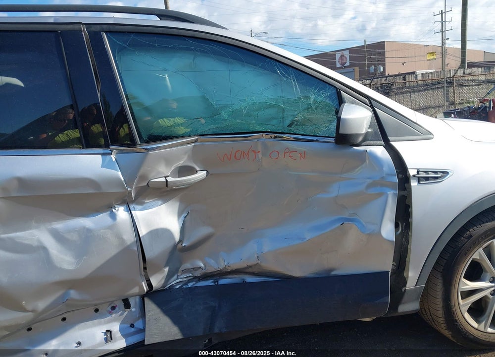 2017 FORD ESCAPE VIN: 1FMCU9G94HUC64252