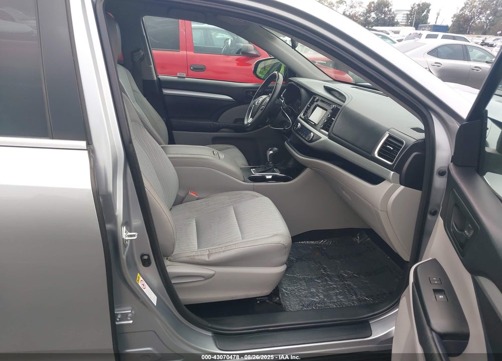 2015 TOYOTA HIGHLANDER VIN: 5TDZKRFH7FS061547