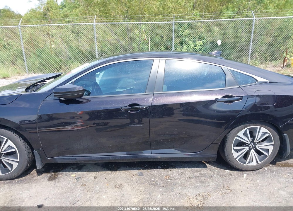 2017 HONDA CIVIC VIN: 19XFC1F76HE033079