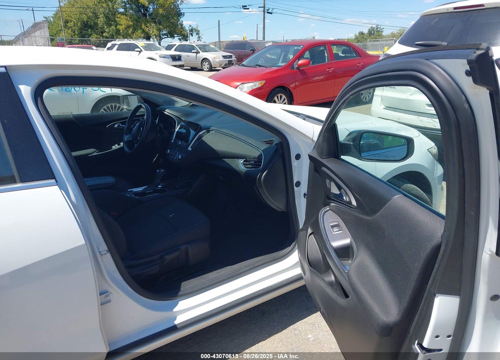 2018 CHEVROLET MALIBU VIN: 1G1ZD5ST7JF255798