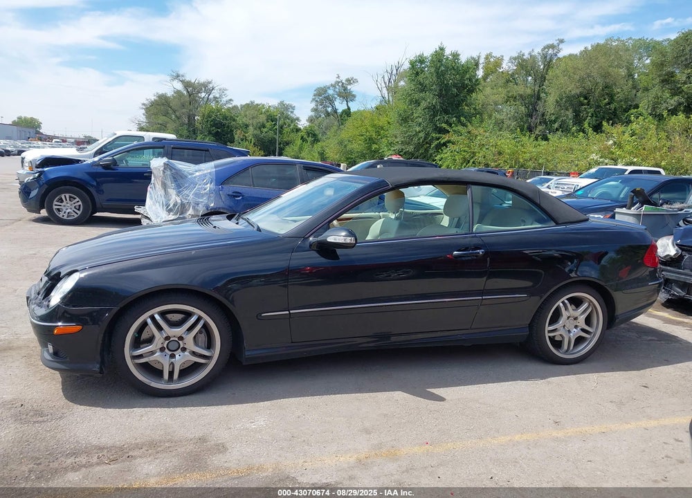 2008 MERCEDES-BENZ CLK 550 VIN: WDBTK72F68T098624