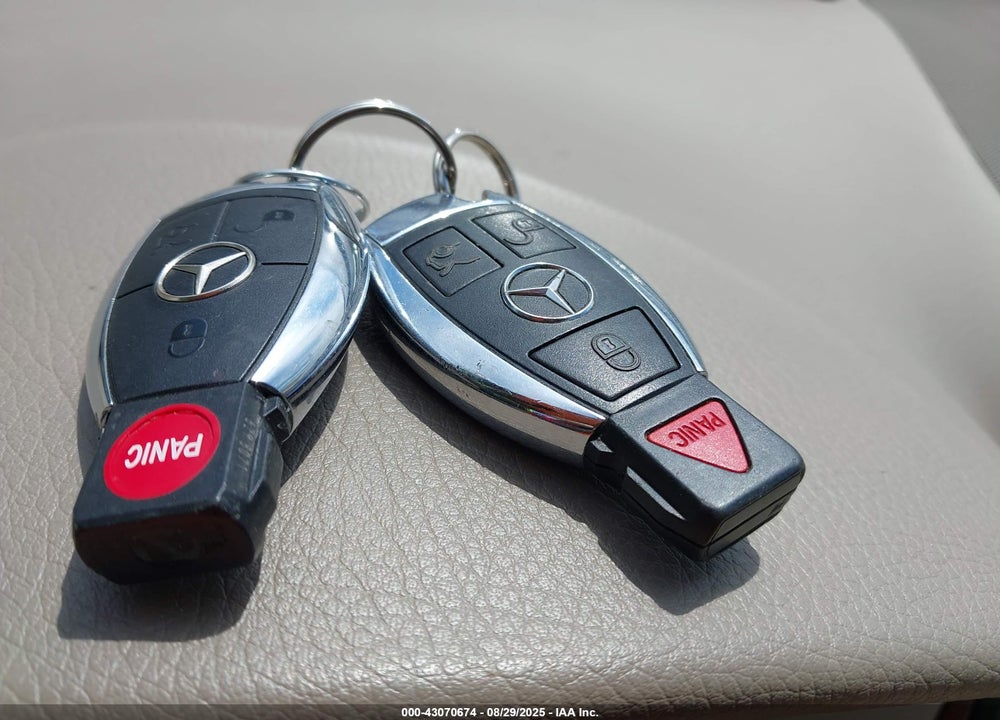 2008 MERCEDES-BENZ CLK 550 VIN: WDBTK72F68T098624