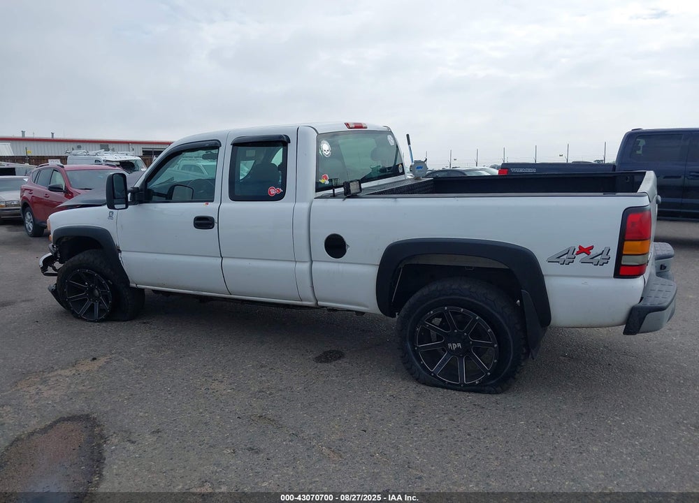 2006 GMC SIERRA 2500HD WORK TRUCK VIN: 1GTHK29U26E234568