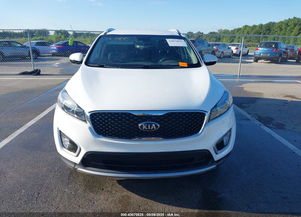 2016 KIA SORENTO VIN: 5XYPHDA58GG155165